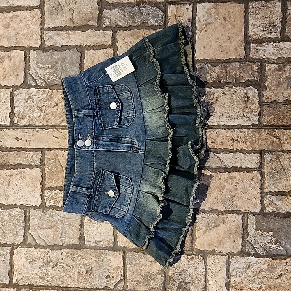 NWT Social Collision Denim Ruffled Mini Skirt - Picture 2 of 6